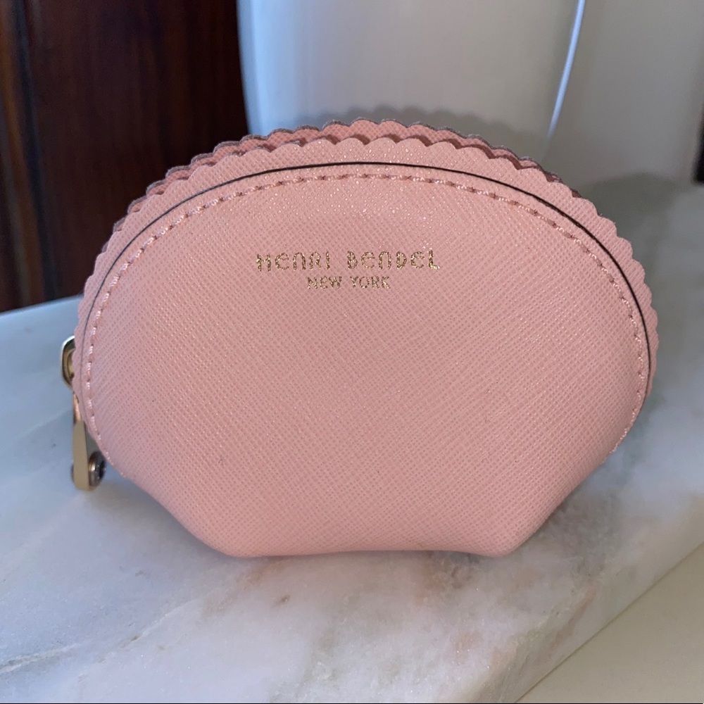 Henri Bendel Small Light Pink Scalloped Coin Pouch